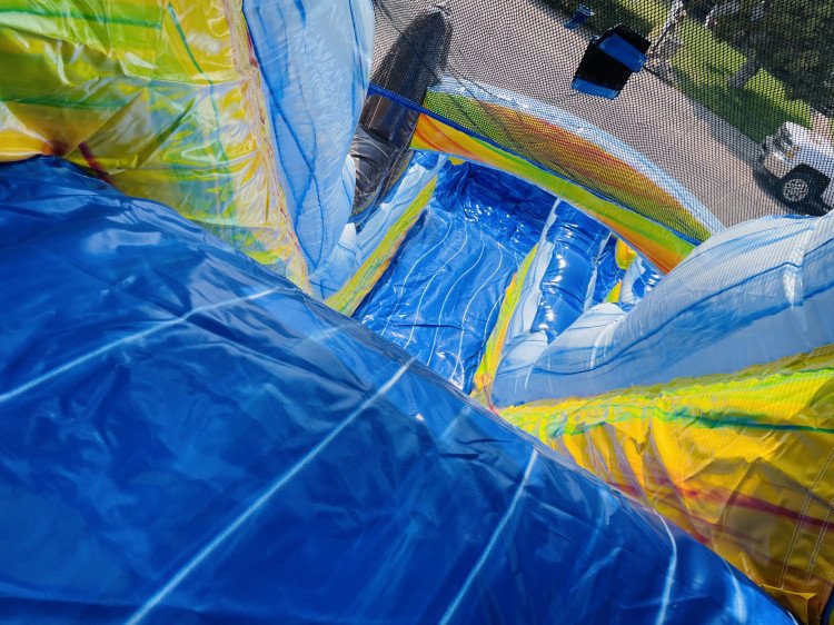 17’ Aloha Beach Waterslide with Giant Pool